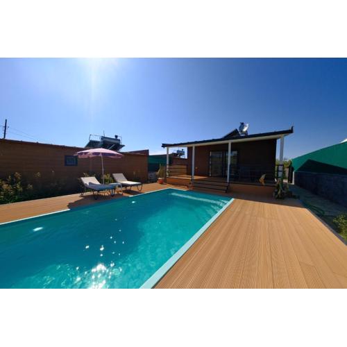 Golden Retreat Bungalows