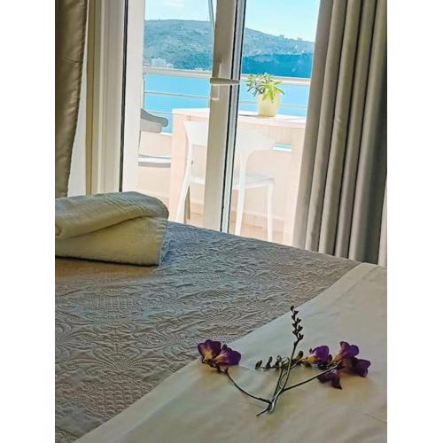 Sea Side Serenity 5